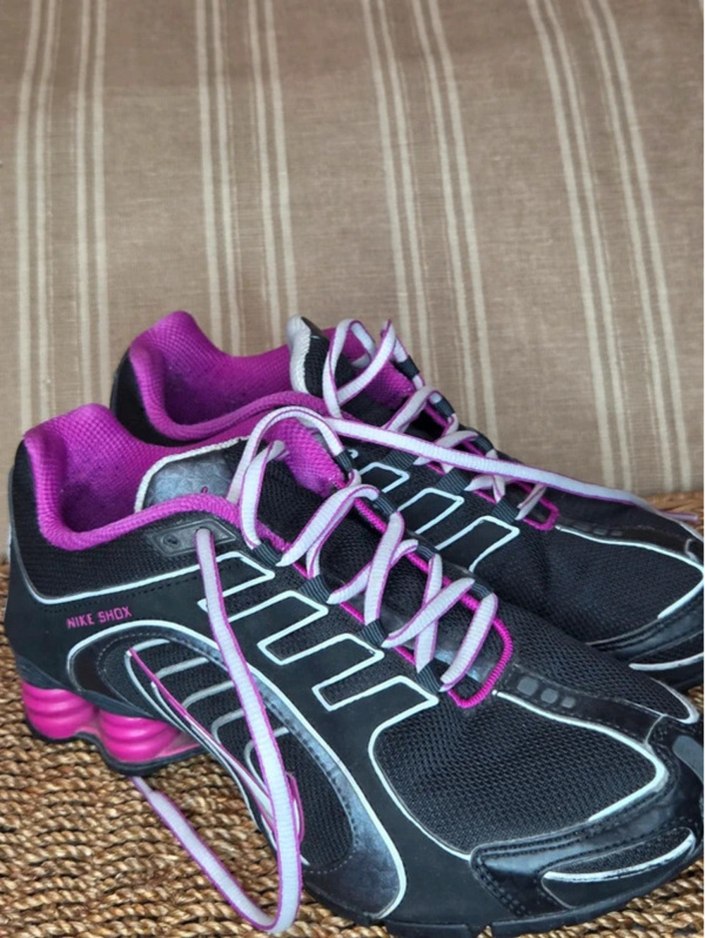 Nike Shox Navina
